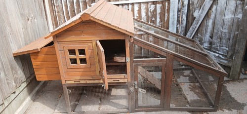 Cosy comforting coop for - a,